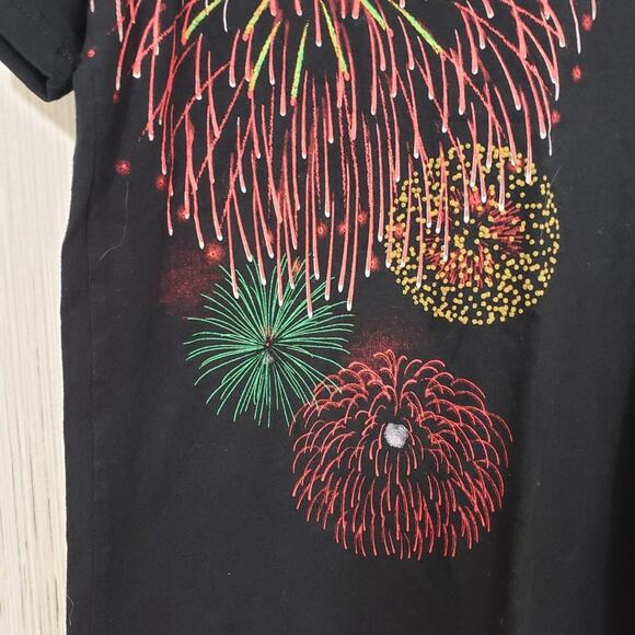 Makuranosoushi fireworks graphic short sleeve pocket front t-shirt Men's size L - Picture 7 of 8